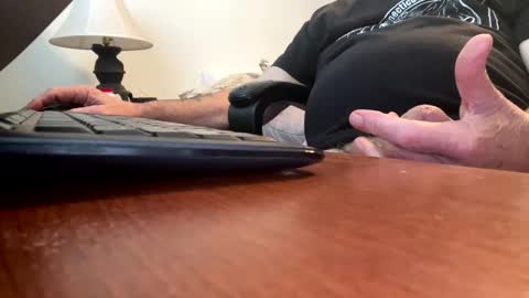 Snapshot of gngnxxx chatting on 11.21.25 gngnxxx online show from 11.21.25