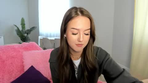 Lina online show from 02.15.26