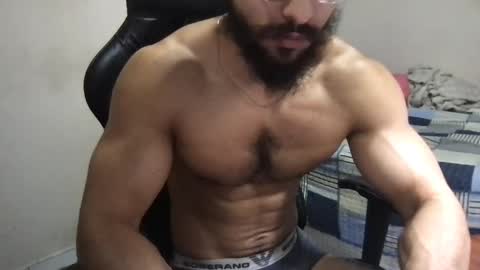 Snapshot of god_hunkules chatting on 12.31.24 god hunkules online show from 12.31.24