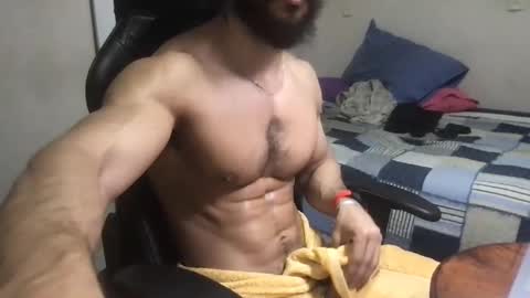 Snapshot of god_hunkules chatting on 01.16.25 god hunkules online show from 01.16.25