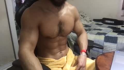 Snapshot of god_hunkules chatting on 01.17.25 god hunkules online show from 01.17.25