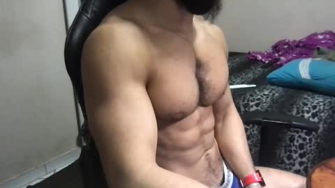 Snapshot of god_hunkules chatting on 01.25.25 god hunkules online show from 01.25.25