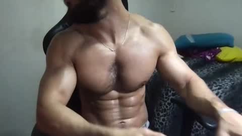 Snapshot of god_hunkules chatting on 02.09.25 god hunkules online show from 02.09.25