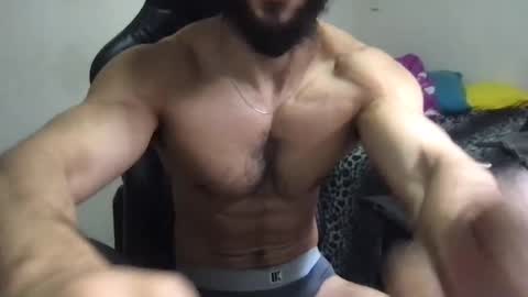 Snapshot of god_hunkules chatting on 02.14.25 god hunkules online show from 02.14.25