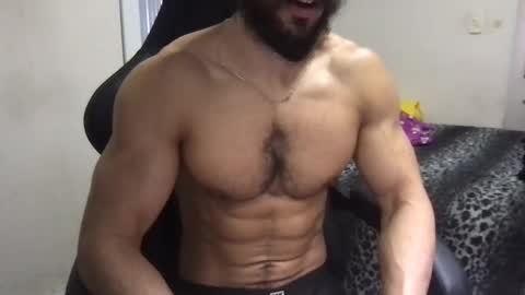 Snapshot of god_hunkules chatting on 02.18.25 god hunkules online show from 02.18.25