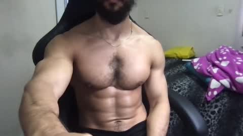 Snapshot of god_hunkules chatting on 02.18.25 god hunkules online show from 02.18.25