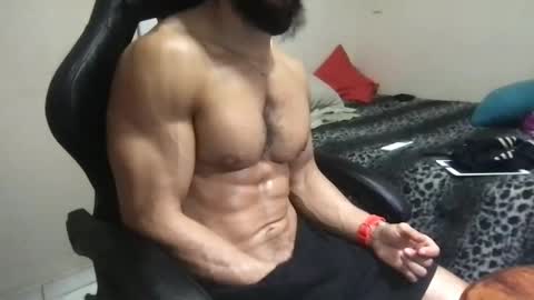 Snapshot of god_hunkules chatting on 02.23.25 god hunkules online show from 02.23.25