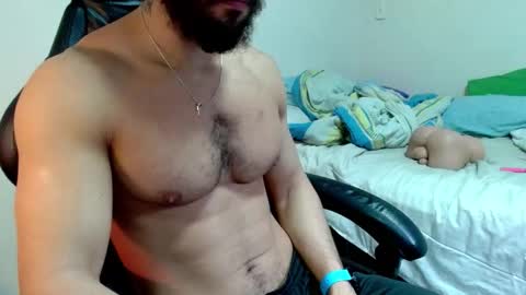 Snapshot of god_hunkules chatting on 10.20.25 god hunkules online show from 10.20.25