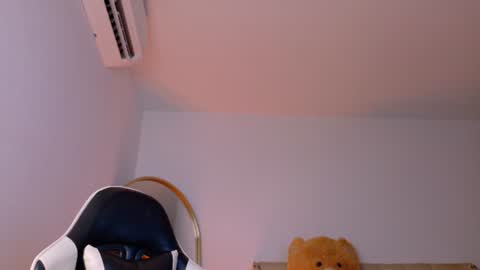 Ariluz online show from 07.06.26