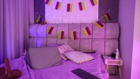goddess_eli77 online show from 06.25.26