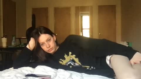 Snapshot of goddess_larz chatting on 11.05.25 goddess_larz online show from 11.05.25