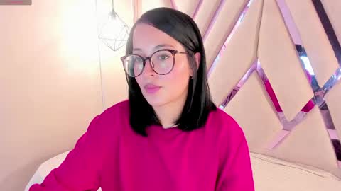 M A R T I N A  online show from 04.28.26