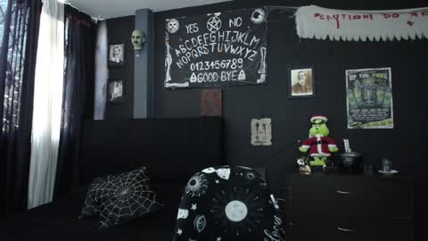 Mortem model independientfollow me on my telegram channel   online show from 12.31.24