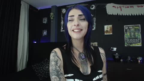 Mortem model independientfollow me on my telegram channel   online show from 02.19.25