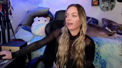 Snapshot of goddess_of_mars chatting on 03.04.25 Patricia Mars Goddess of Mars twitter thegoddessmindy online show from 03.04.25