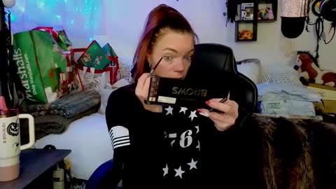 Snapshot of goddess_of_mars chatting on 12.16.25 Patricia Mars Goddess of Mars twitter thegoddessmindy online show from 12.16.25