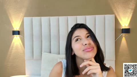 Snapshot of goddess_saori chatting on 11.23.25 Saori online show from 11.23.25