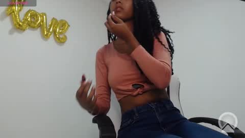 Snapshot of goddess_valen chatting on 10.19.25 goddess_valen online show from 10.19.25