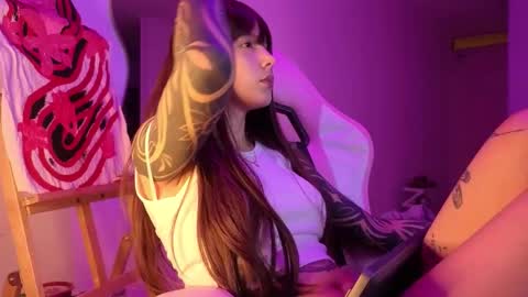 Snapshot of goddess_vee_ chatting on 02.24.26 vee online show from 02.24.26