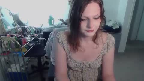 Snapshot of goddess_vertigo52 chatting on 06.12.26 Goddess of Insanity online show from 06.12.26