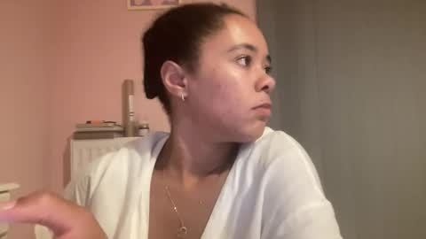Snapshot of goddesselxo chatting on 06.02.26 Goddess L online show from 06.02.26