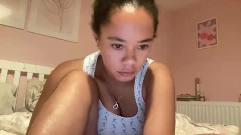 Snapshot of goddesselxo chatting on 06.07.26 Goddess L online show from 06.07.26