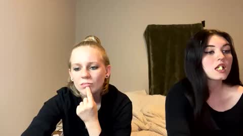 feyaa22 online show from 12.08.24