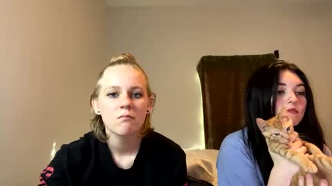 feyaa22 online show from 12.08.24