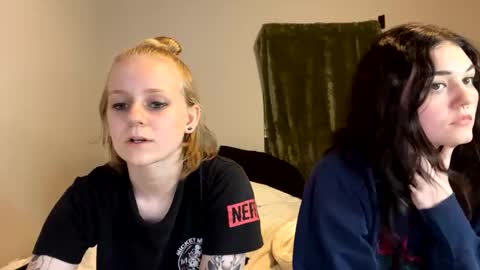 feyaa22 online show from 12.16.24