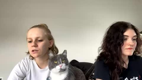 feyaa22 online show from 01.08.25