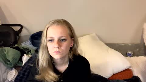 feyaa22 online show from 02.16.25