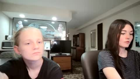 feyaa22 online show from 09.26.25