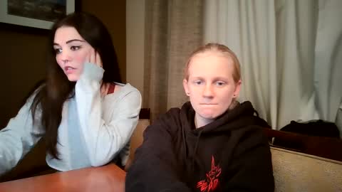 feyaa22 online show from 10.03.25