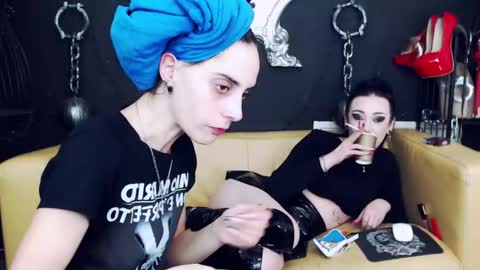 Snapshot of goddessgeorgia chatting on 01.08.25 Goddess Georgia online show from 01.08.25