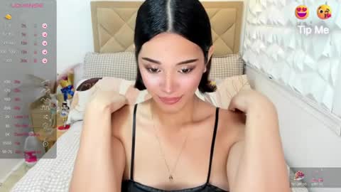 Snapshot of goddessheartxxx chatting on 06.24.26 ruiz online show from 06.24.26