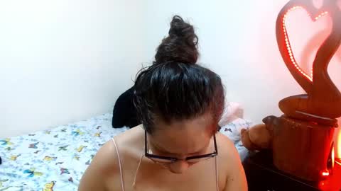  Naih Reyes online show from 12.24.24