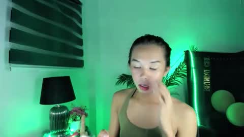 Snapshot of goddessoflostxx chatting on 11.08.25 JENNIFER online show from 11.08.25