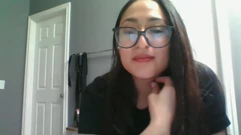 Snapshot of goddessxxrosexx chatting on 12.22.24 GoddessxxRosexx online show from 12.22.24