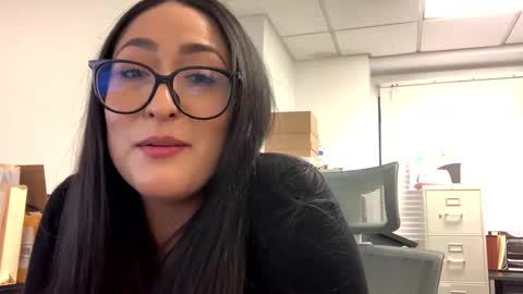 Snapshot of goddessxxrosexx chatting on 01.20.25 GoddessxxRosexx online show from 01.20.25