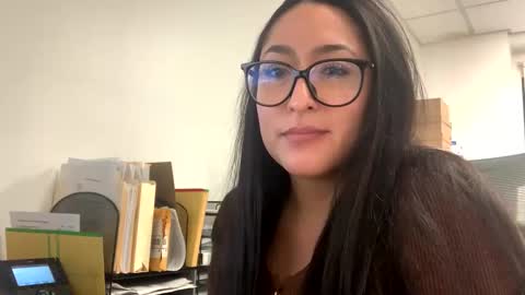 Snapshot of goddessxxrosexx chatting on 01.23.25 GoddessxxRosexx online show from 01.23.25