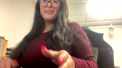 Snapshot of goddessxxrosexx chatting on 01.28.25 GoddessxxRosexx online show from 01.28.25