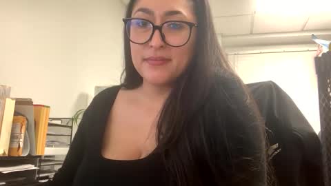 Snapshot of goddessxxrosexx chatting on 01.30.25 GoddessxxRosexx online show from 01.30.25