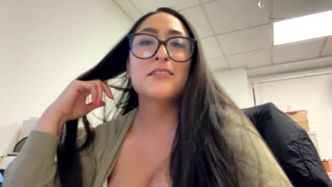 Snapshot of goddessxxrosexx chatting on 02.05.25 GoddessxxRosexx online show from 02.05.25