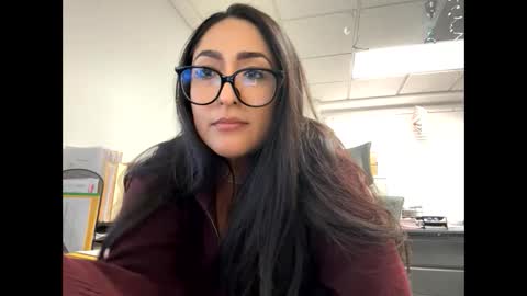 Snapshot of goddessxxrosexx chatting on 02.21.25 GoddessxxRosexx online show from 02.21.25