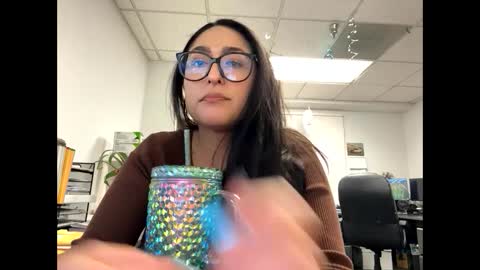 Snapshot of goddessxxrosexx chatting on 02.22.25 GoddessxxRosexx online show from 02.22.25