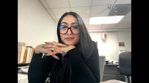 Snapshot of goddessxxrosexx chatting on 03.03.25 GoddessxxRosexx online show from 03.03.25