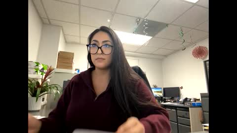 Snapshot of goddessxxrosexx chatting on 03.06.25 GoddessxxRosexx online show from 03.06.25