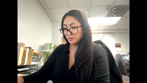 Snapshot of goddessxxrosexx chatting on 03.12.25 GoddessxxRosexx online show from 03.12.25