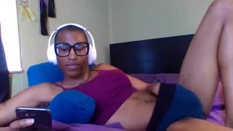 Snapshot of goddexx_kii chatting on 03.08.26 goddexx_kii online show from 03.08.26