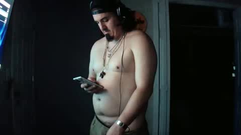 Snapshot of gokugarrison4334 chatting on 02.18.26 gokugarrison4334 online show from 02.18.26